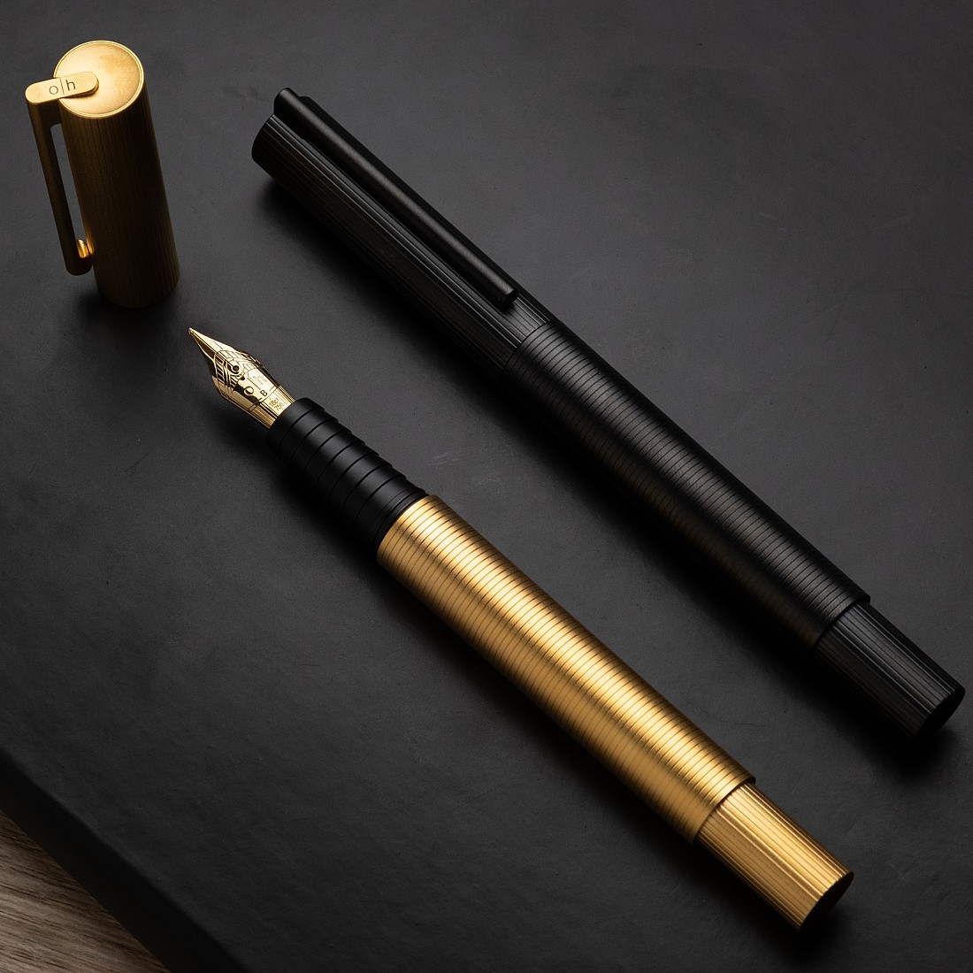 Otto Hutt Design 08 Gold Pióro Wieczne Vulpen / Fountain pen